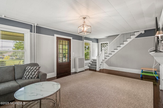 Photo - 496 W Park Ave