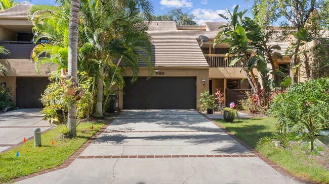Building Photo - 790 St Albans Dr Rental