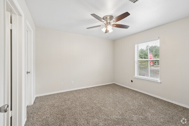 2BR, 2BA - 874SF - Second Bedroom