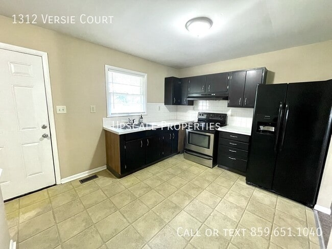 Photo - 1312 Versie Ct