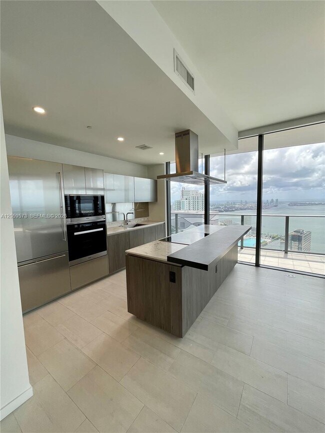 Photo - 1000 Brickell Plz Unit PH5501