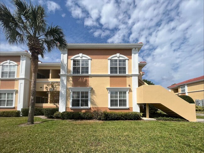 Spacious 2/2 unit becoming available July ... - Spacious 2/2 unit becoming available July ... Condo Unit 104