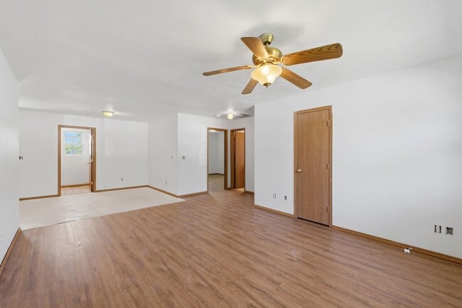 Photo - 126 W Terrace Ct