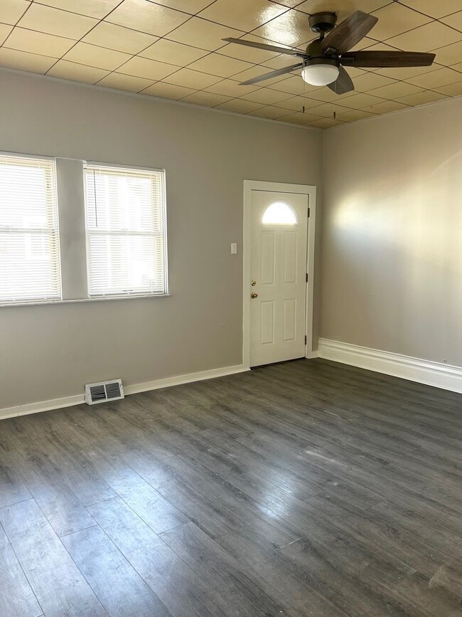 Photo - 427 Taylor St Unit 1