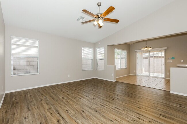 Photo - 5233 E Ingram St