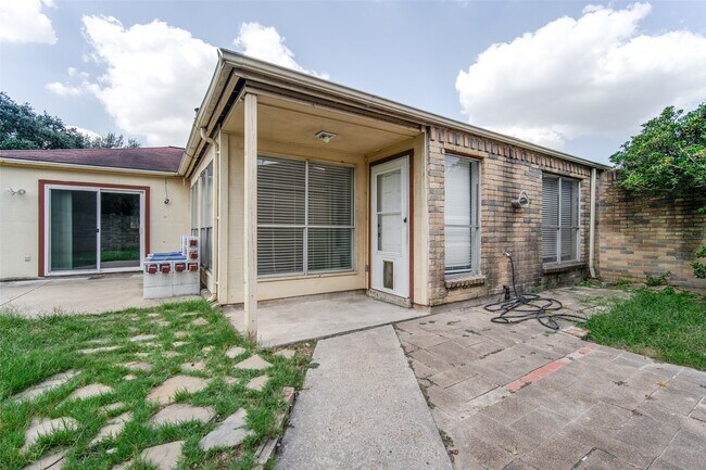 Photo - 8319 Wind Willow Dr