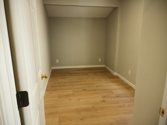 Photo - 57 Moreland St