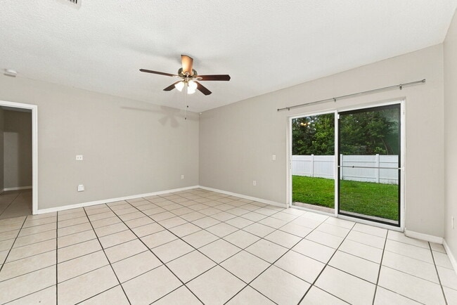 1005 Dudley Dr