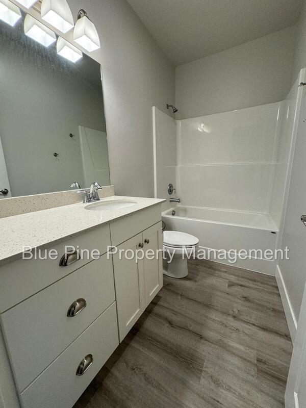 Photo - 2824 Brooklyn St