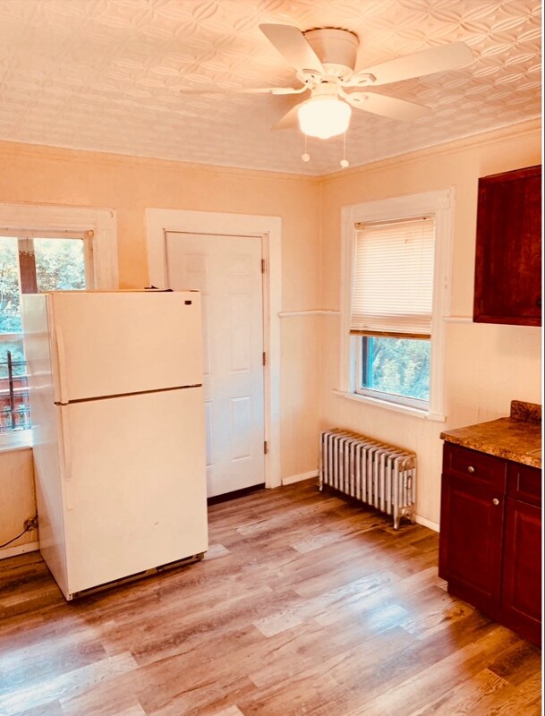 Photo - 144 Lawrence St