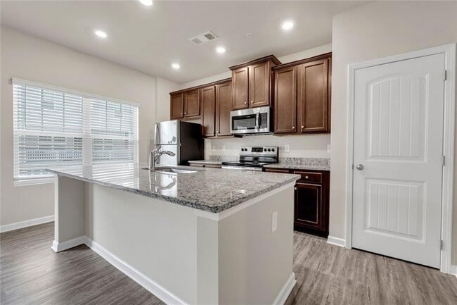 Photo - 2106 Irvin Ct