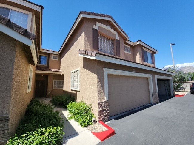 Photo - Immaculate Two Story Townhouse style Condo in Summerlin.