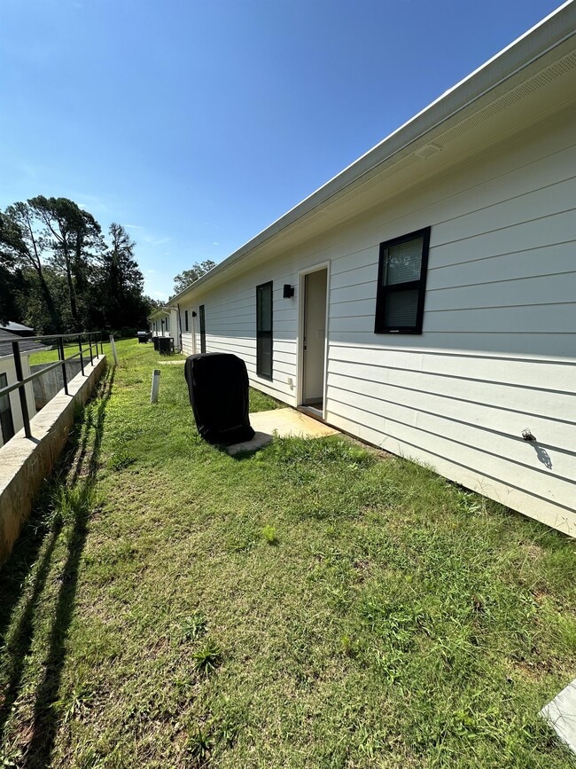 Photo - 192 Vickery St