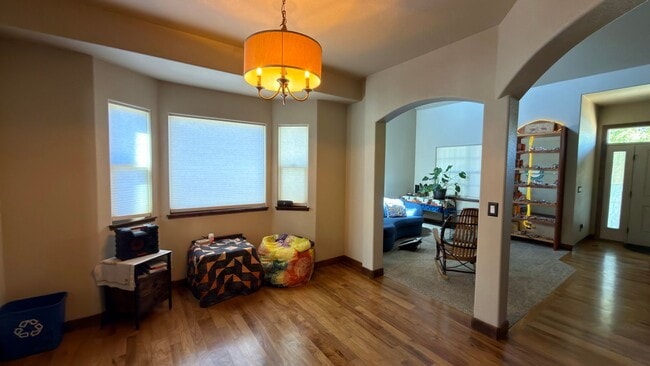 Photo - Great Home in Johnstown