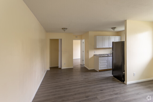 Interior Photo - Kings Pointe & Valley Woods Apartments