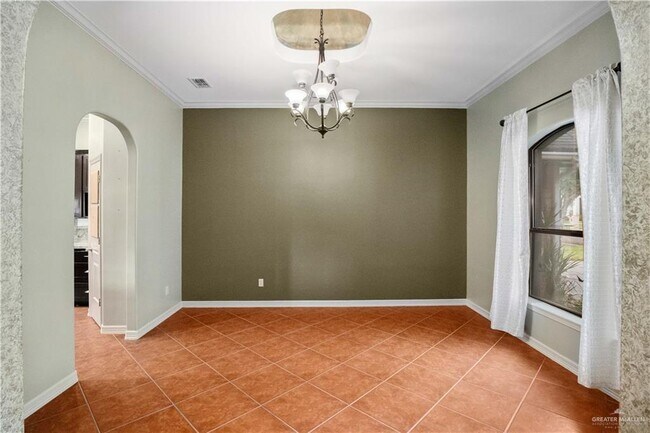 Photo - 21 Datepalm Ave