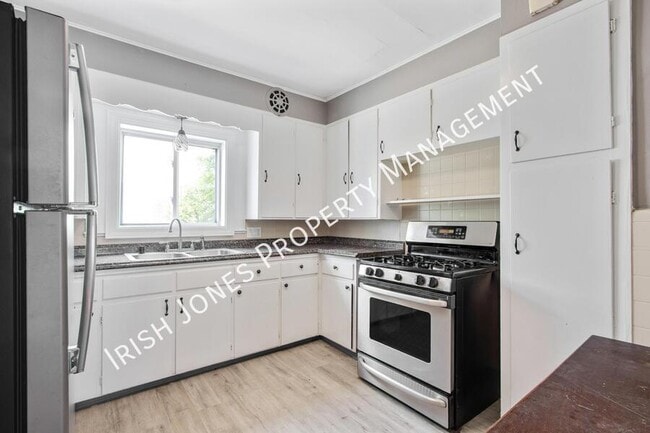 Photo - 2518 Delaware Ave