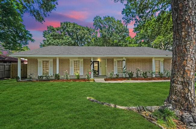 Building Photo - 2018 Westlake Rd Unit A Rental