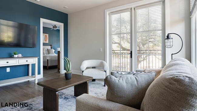 Photo - 300 E Broad St Unidad 235