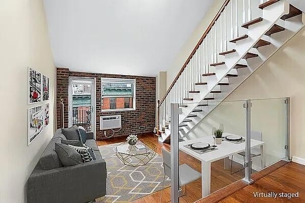 Photo - 211 Thompson St Unit 6t