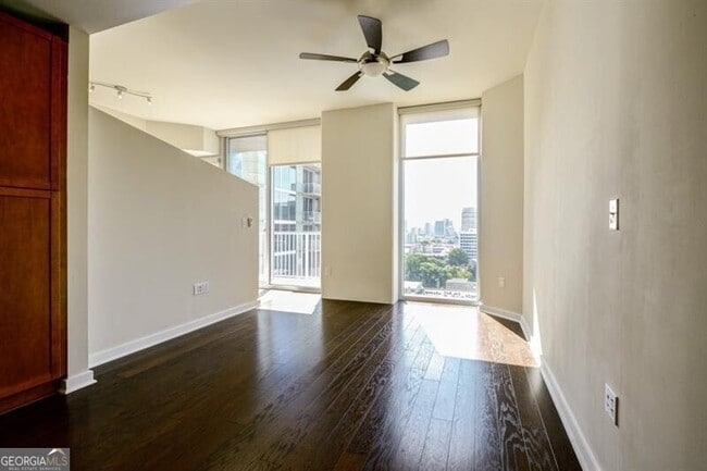 Building Photo - 855 Peachtree St NE Unit 1511