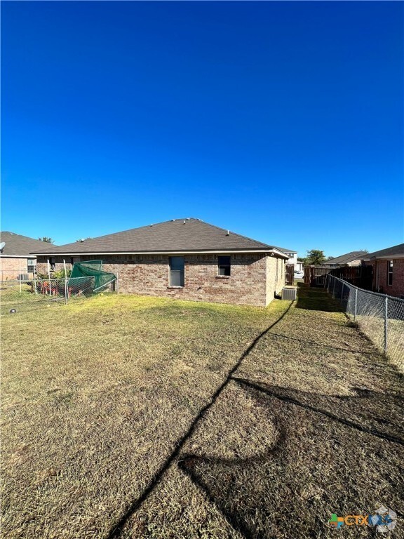 Building Photo - 108 Castellon Ct Rental