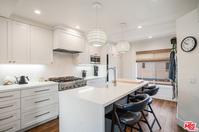 Photo - 2808 Arizona Ave Unit 3