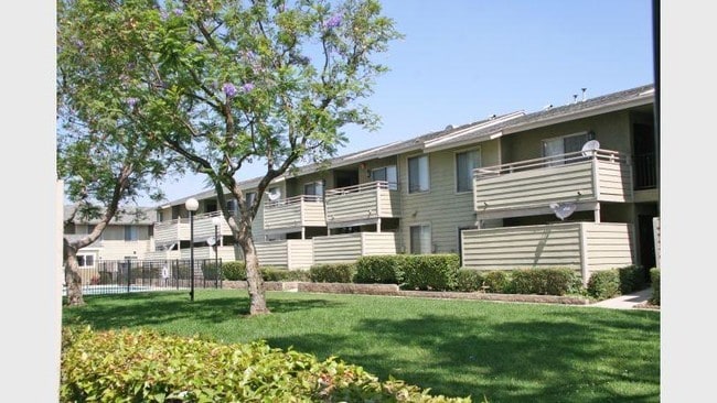 Photo - Citrus Breeze Apartments