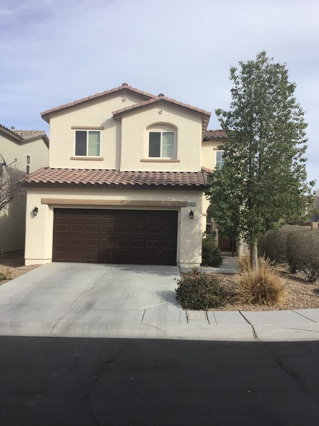 Building Photo - 11028 Florence Hills St