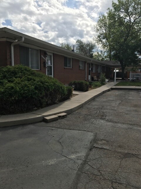 Photo - Village Green Apartments