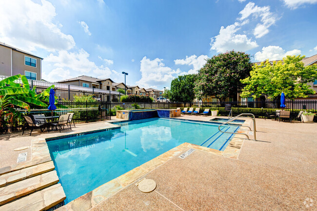 Building Photo - Regency Dell Ranch Apartments