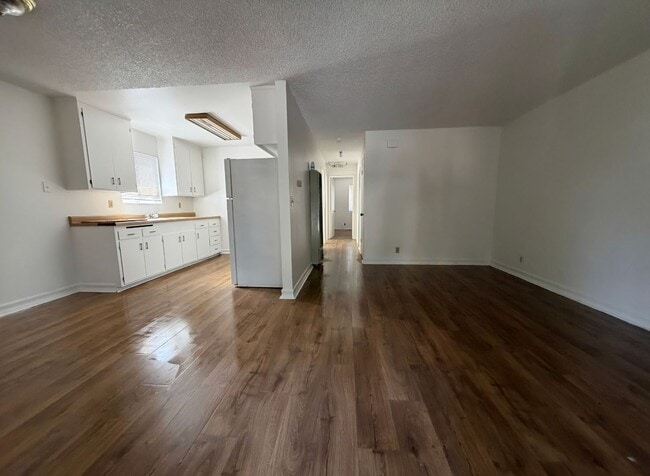 Photo - 1006 2nd St