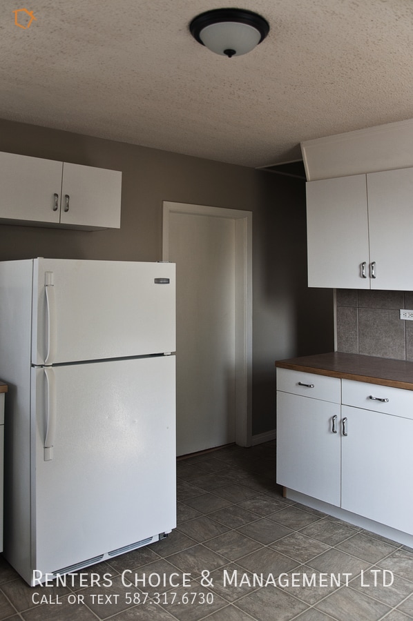 Photo - 2 Bedroom House With Fenced Yard