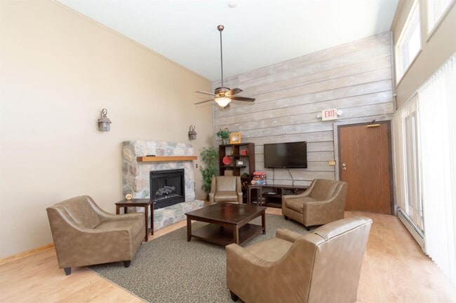 Photo - Huntington Park