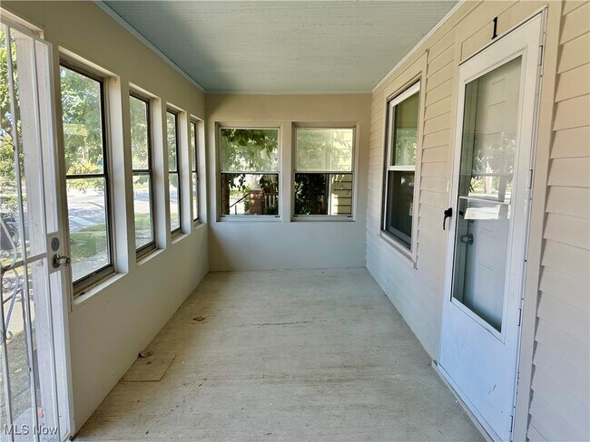 Photo - 1855 W 65th St Unit DOWN