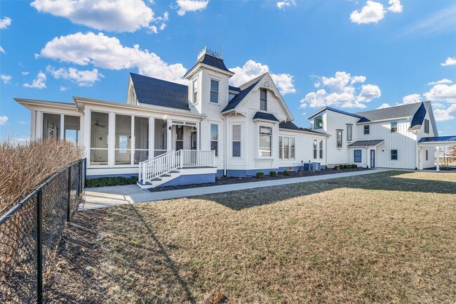 Building Photo - Rural living at its best! Rental