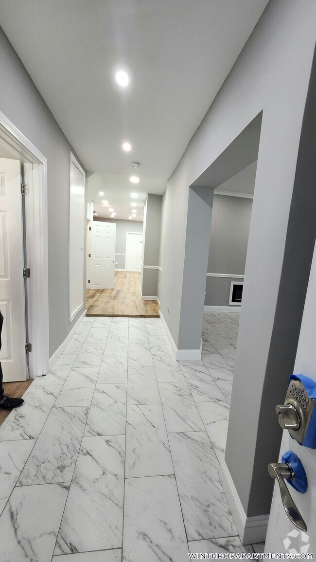 Building Photo - 290 River Rd Unit 1 Rental
