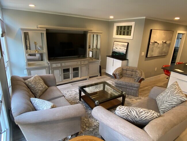 Photo - 7 Hughes Pl Unidad 7C