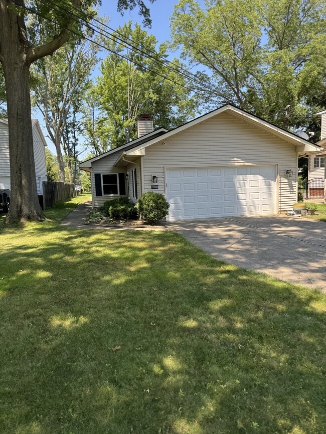 Photo - 23900 Hedgewood Ave Casa