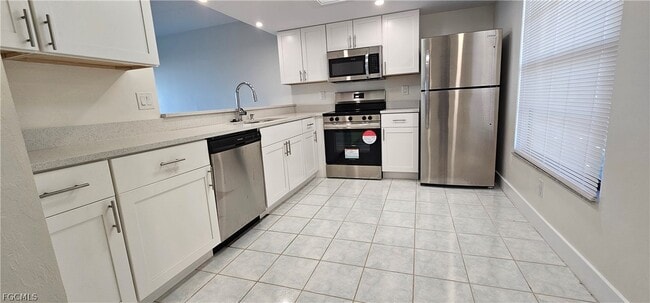 Photo - 521 SW 47th Terrace Unit 101