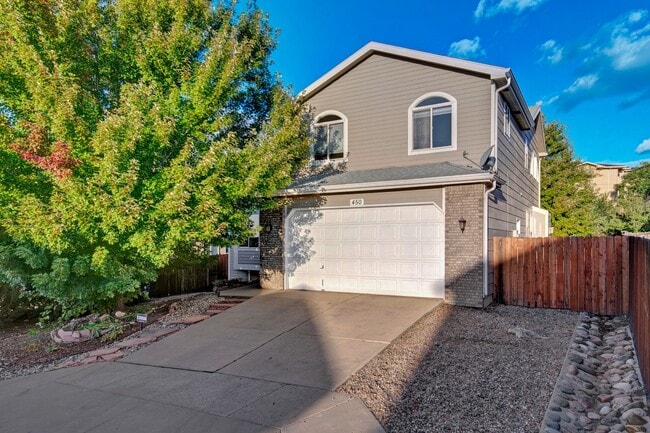 Building Photo - Move in ready home on Millstream