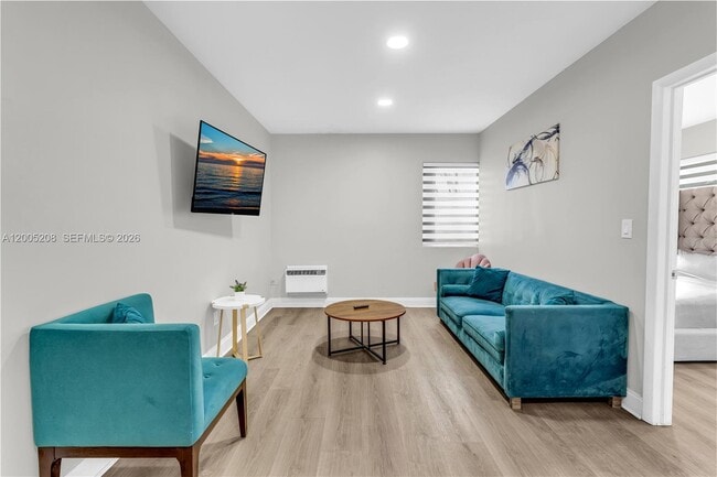 Photo - 10006 E Bay Harbor Dr Unit 11