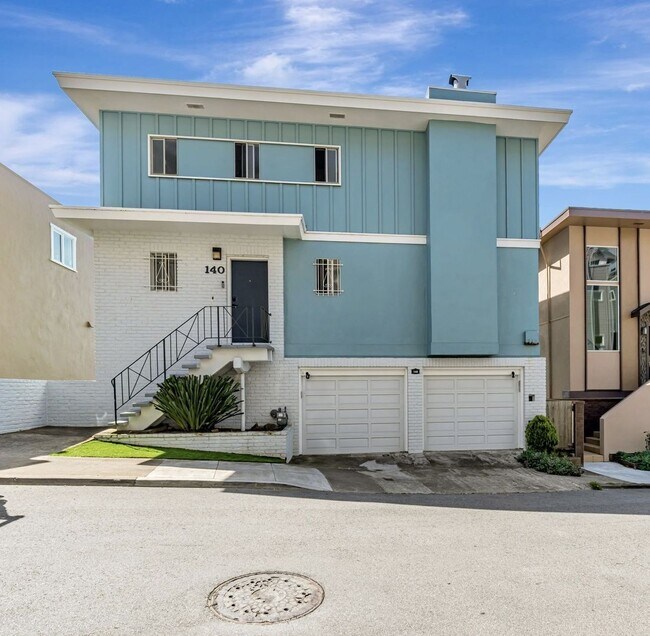 140 Cresta Vista Dr