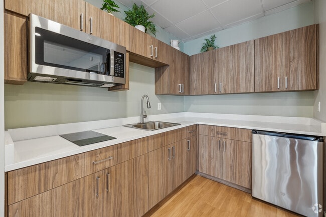 Community Room - Kitchen - 1028 Howard