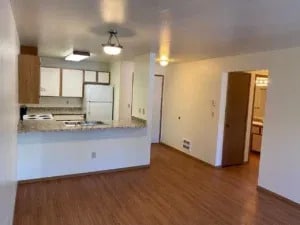 Building Photo - Alderwood Manor