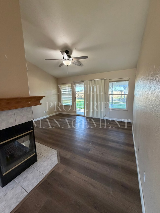 Photo - 12642 Delaware Rd