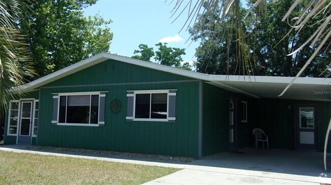 Building Photo - 9880 SW 101st Pl Rental