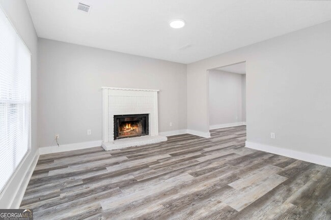 Photo - 4935 Millstone Walk