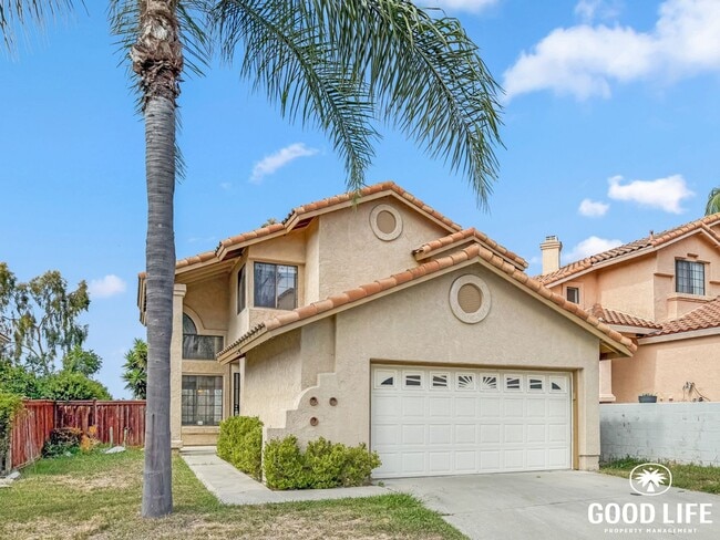 Building Photo - Beautiful 4B/2.5BA House in Vista w/ Attac...