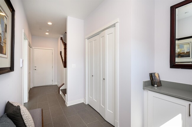 Photo - 3233 S Stewart Ave